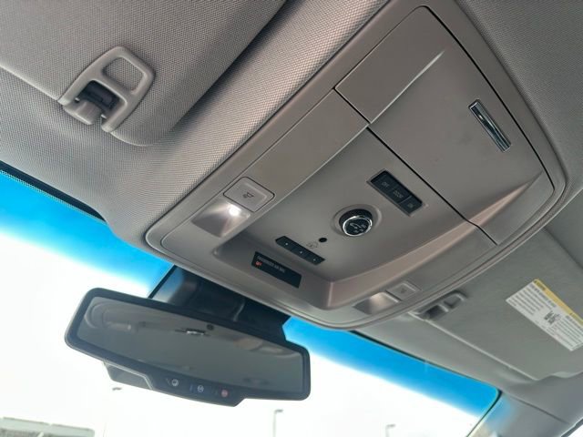 Used 2015 Chevrolet Suburban LT w/ Luxury Package image 13