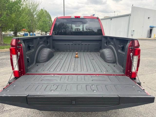 Used 2019 Ford F350 Limited image 9
