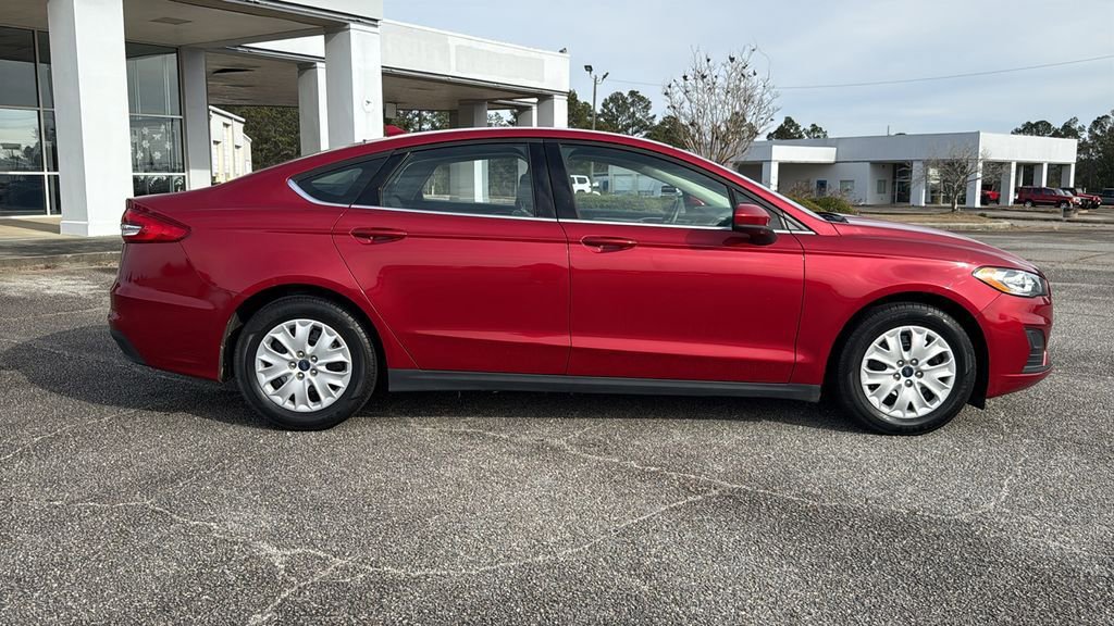Used 2020 Ford Fusion S image 9