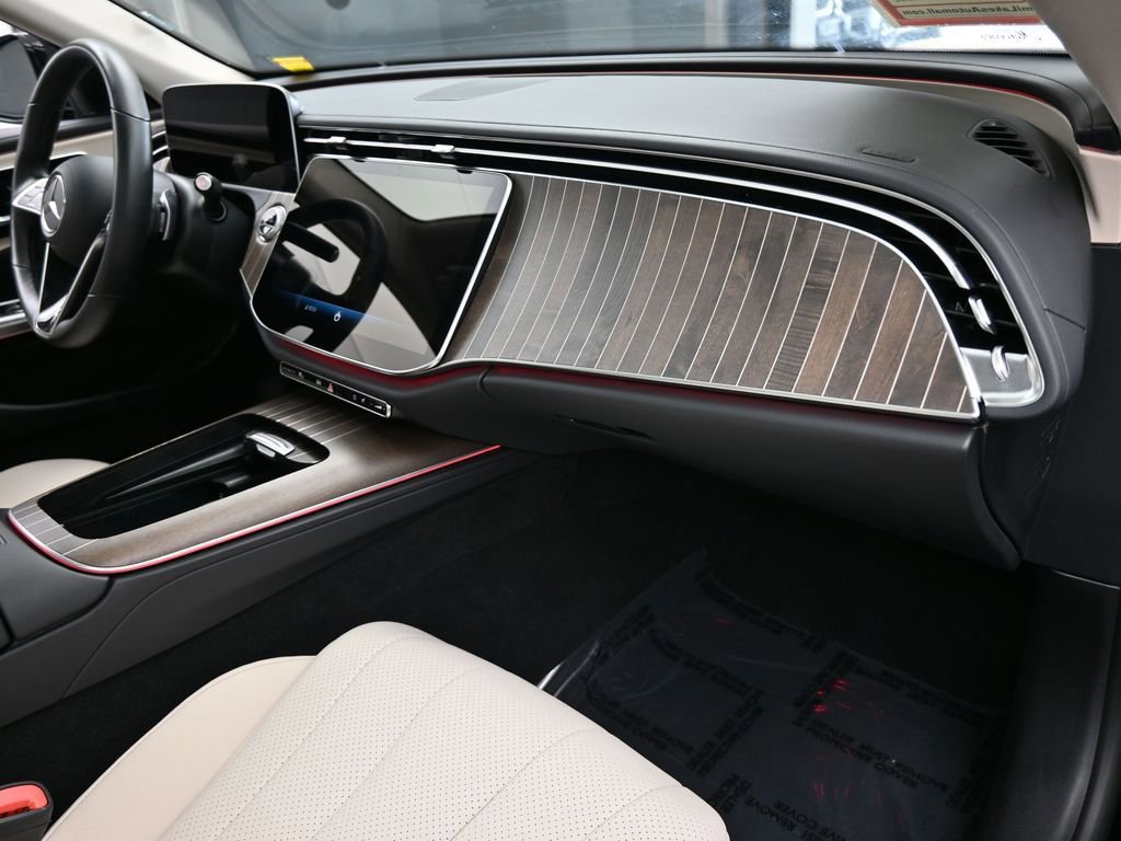 Used 2025 Mercedes-Benz E 350 4MATIC Sedan image 47