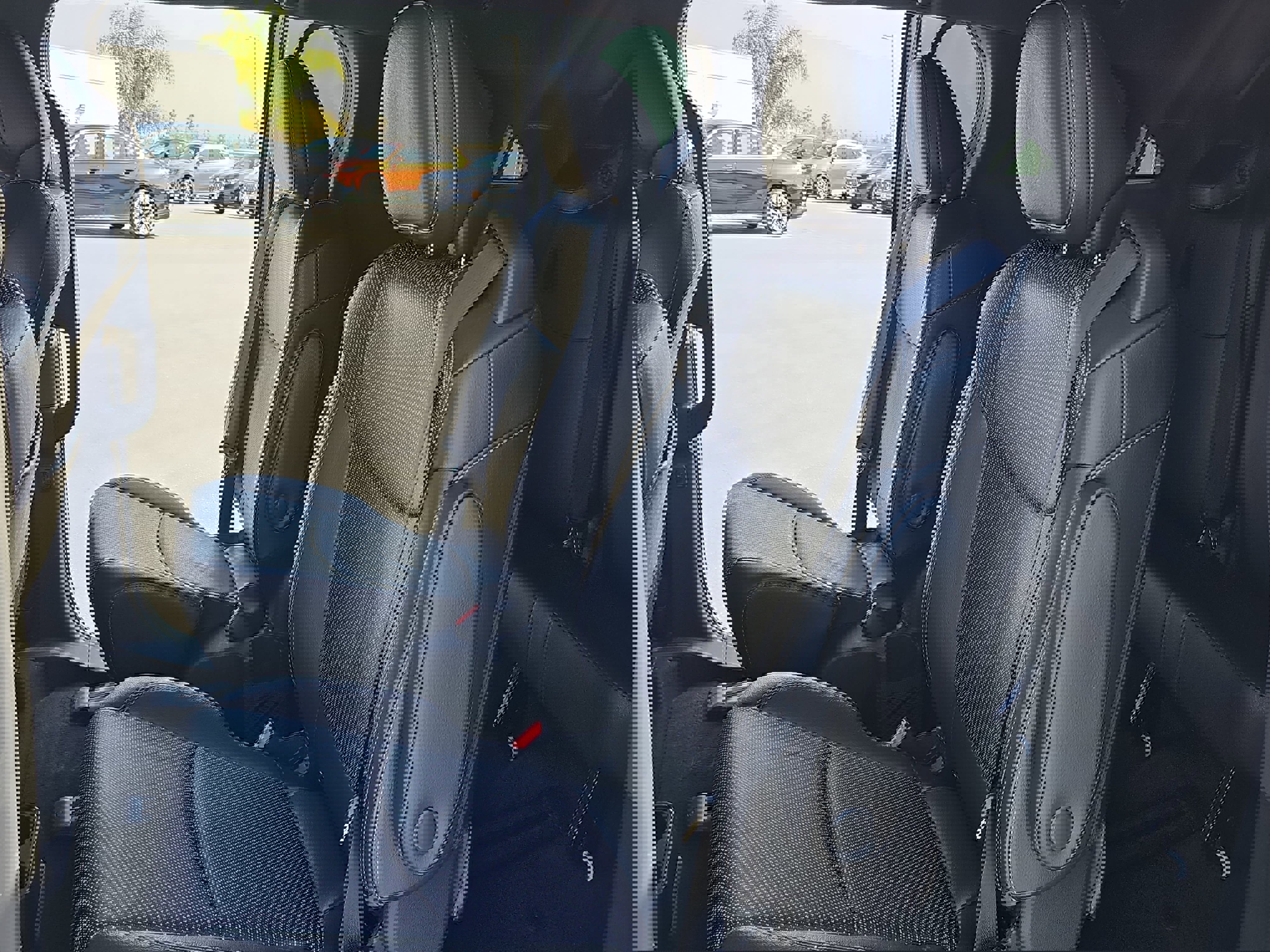 Used 2023 Toyota Sienna XSE image 15