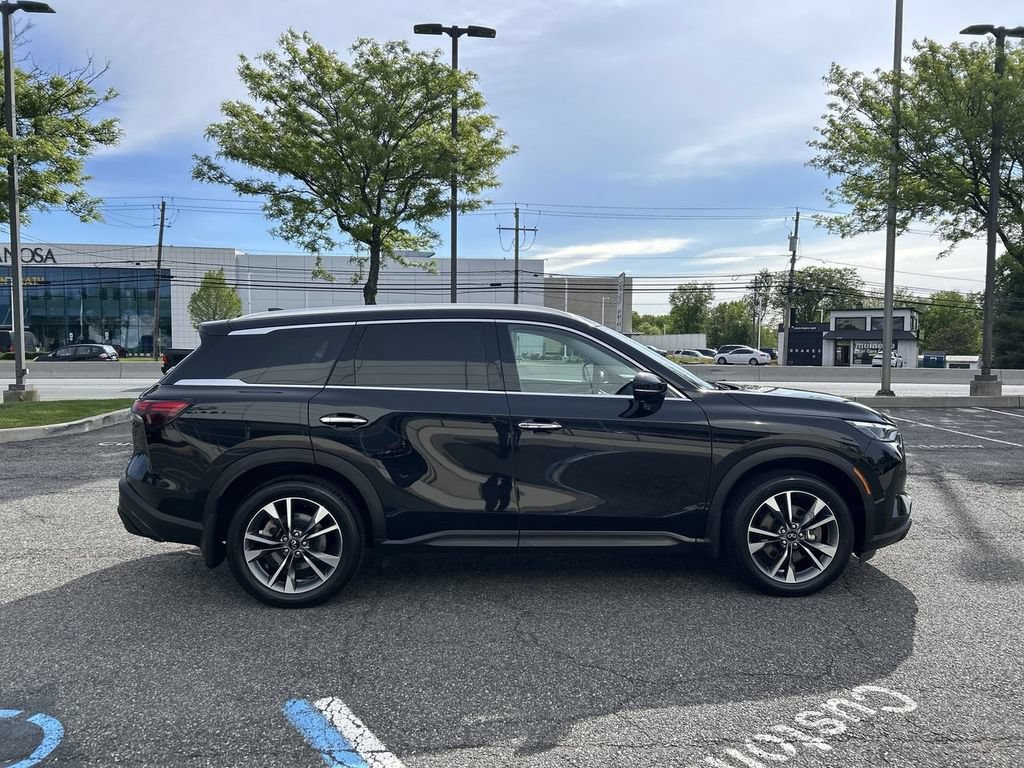 Certified 2023 INFINITI QX60 Luxe w/ Cargo Package AWD/4WD image 9