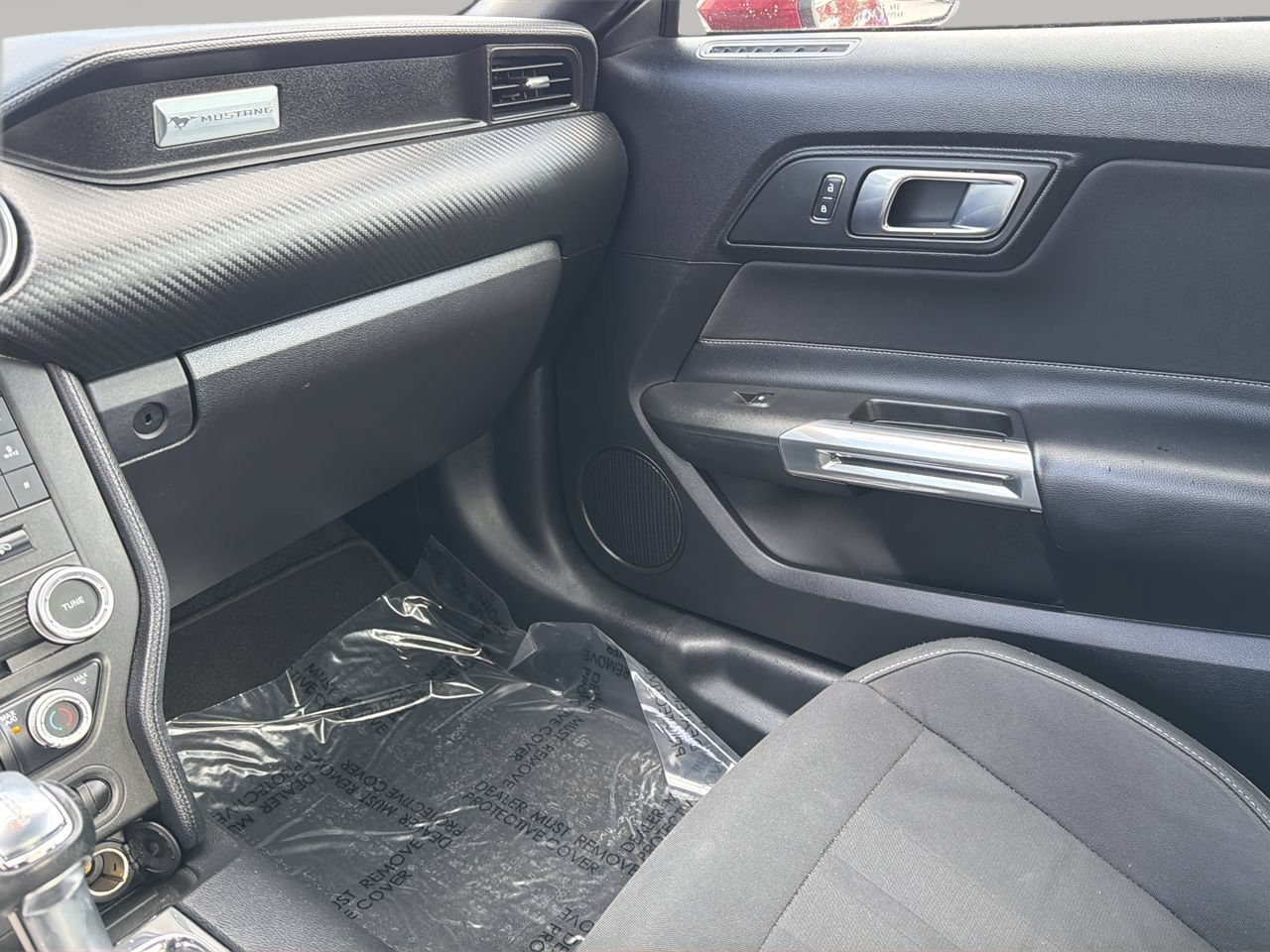 Used 2018 Ford Mustang Coupe RWD image 14