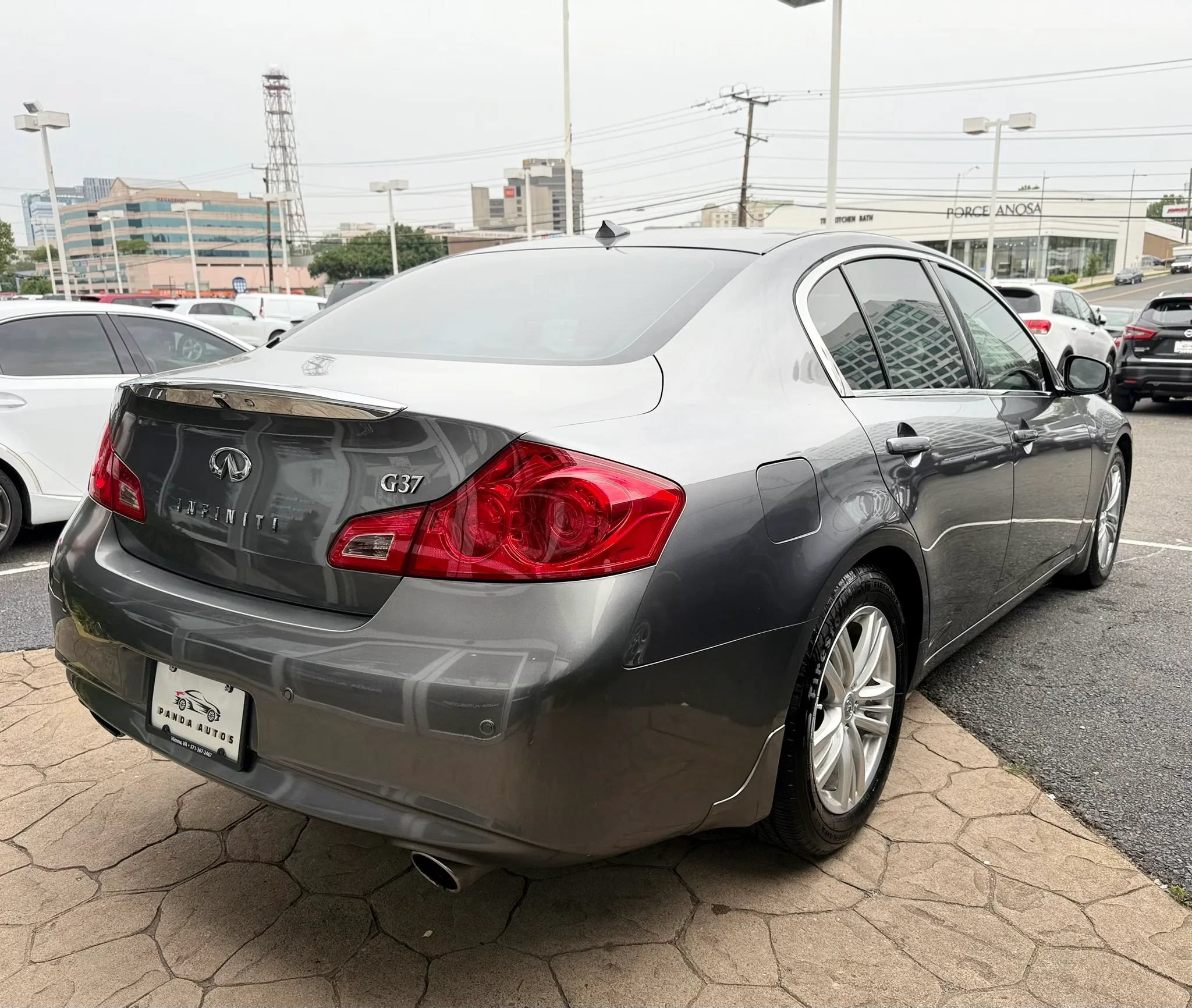 Used 2012 INFINITI G37 Journey w/ Premium Pkg RWD image 7