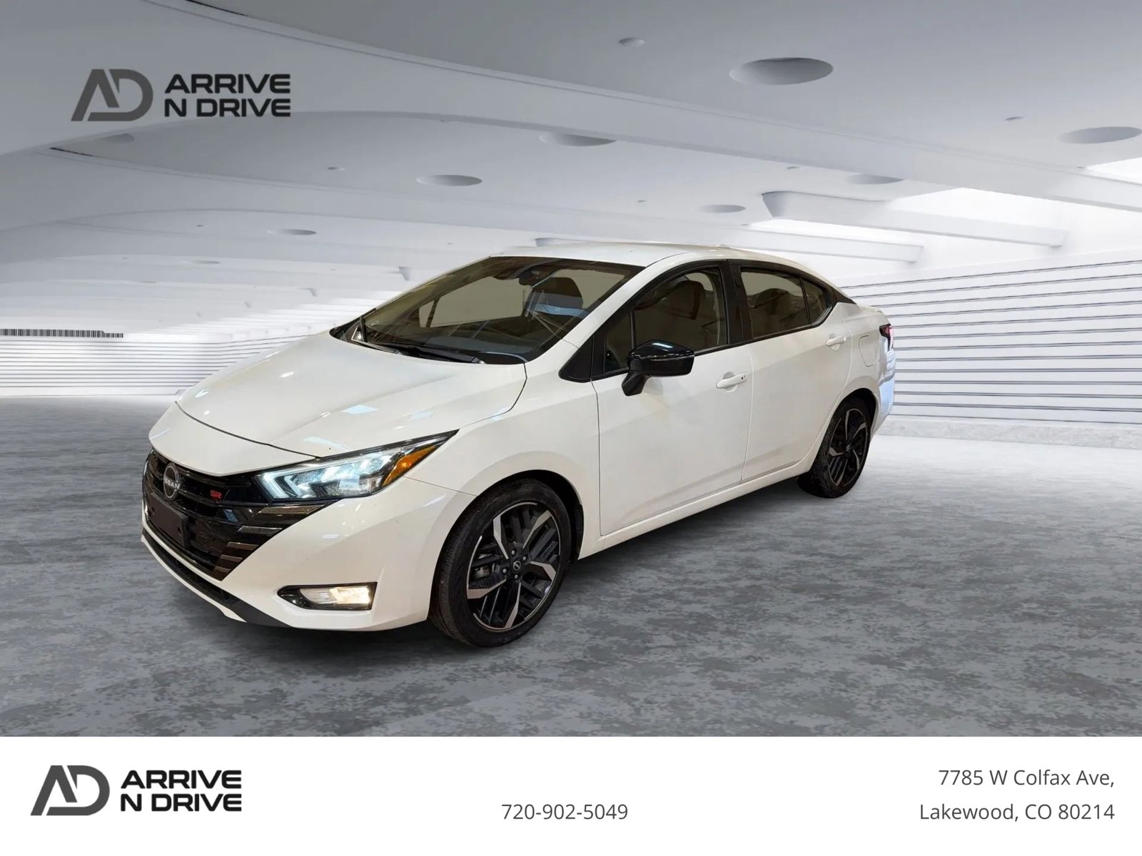 Used 2024 Nissan Versa SR image 1