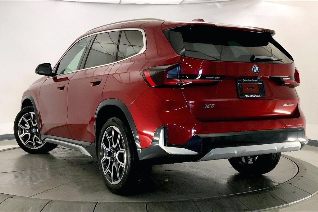 New 2027 BMW X1 xDrive28i AWD/4WD image 2