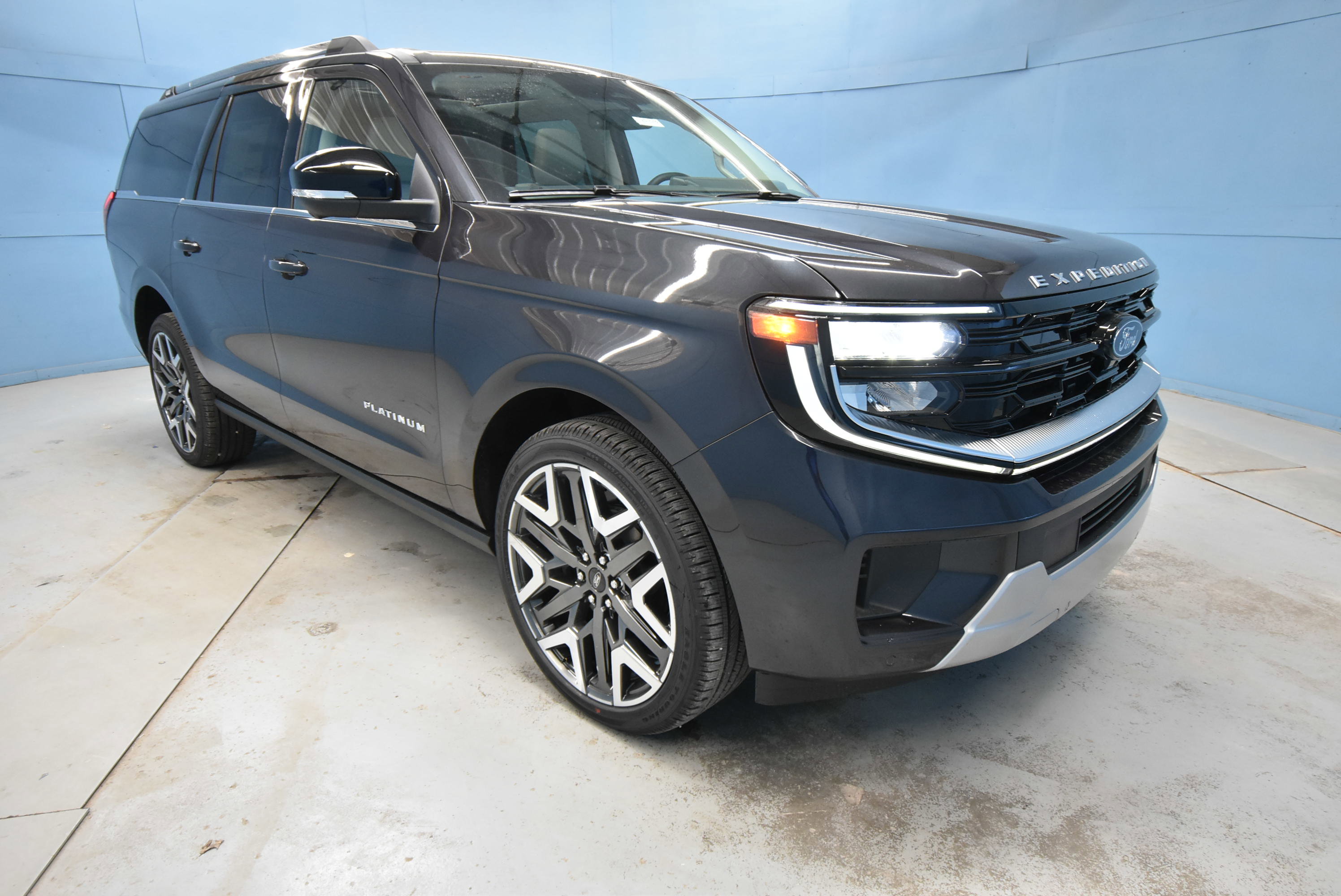 New 2026 Ford Expedition Max Platinum image 1