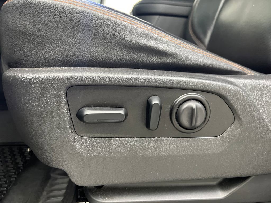 Used 2021 GMC Sierra 1500 AT4 w/ AT4 Value Package AWD/4WD image 10