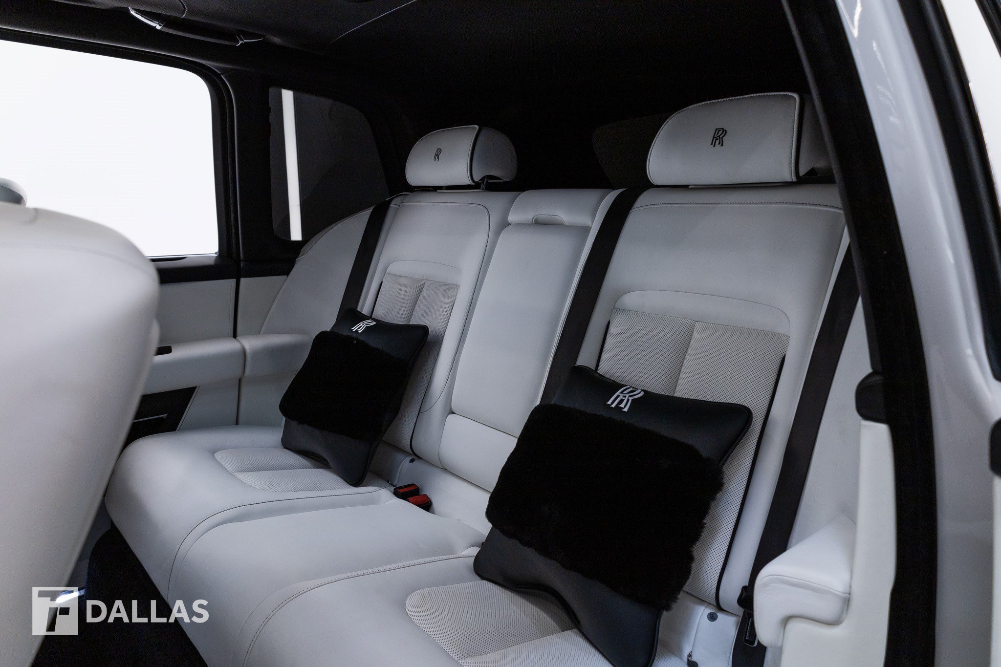 Used 2019 Rolls-Royce Cullinan AWD/4WD image 5