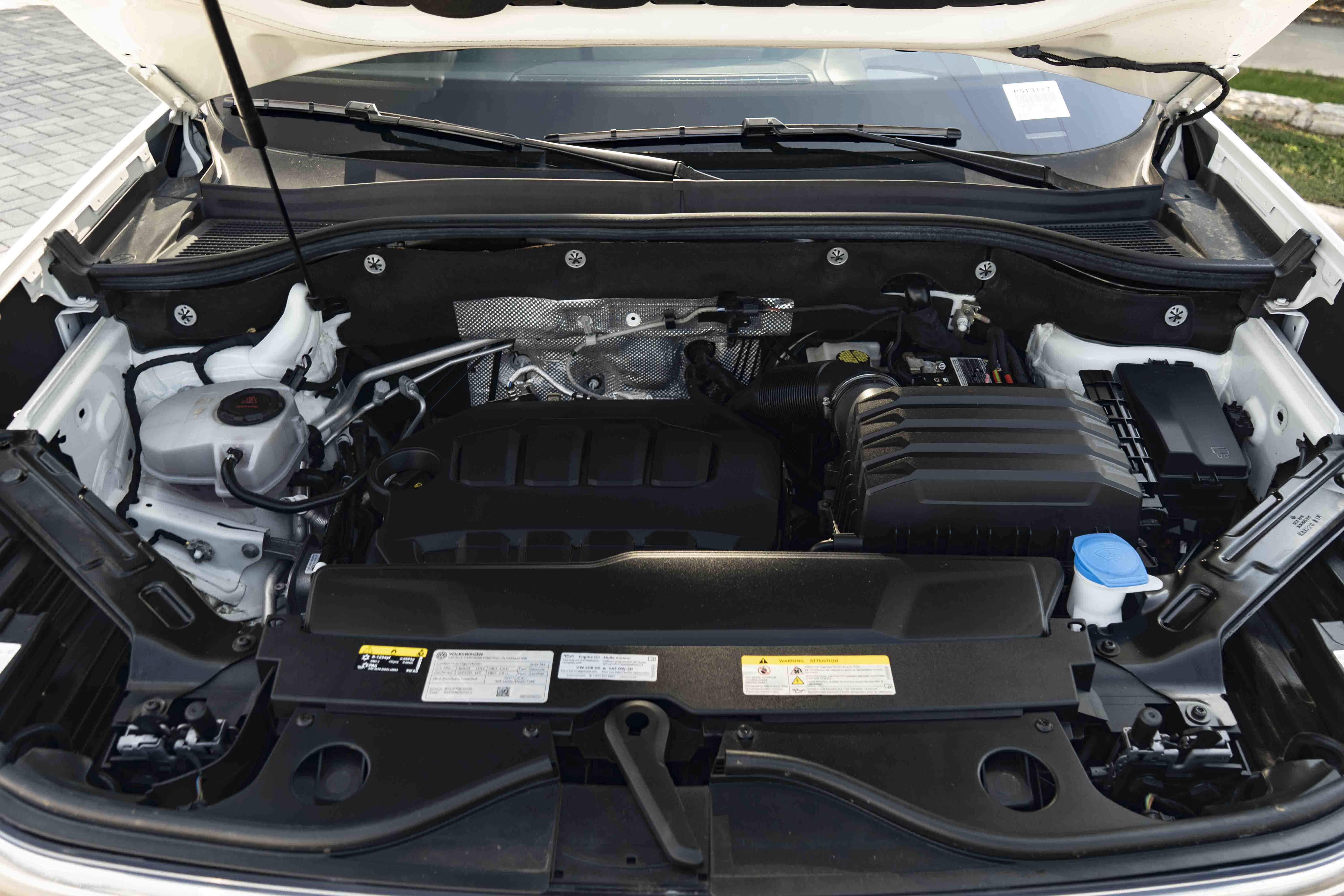 Certified 2024 Volkswagen Atlas SEL AWD/4WD image 46