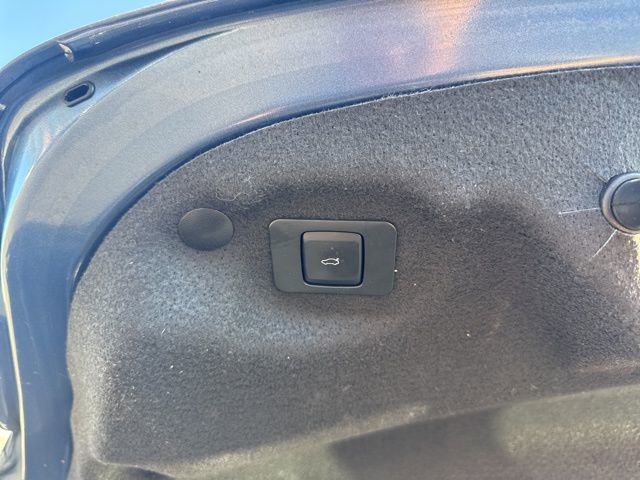 Used 2018 Lincoln MKZ Reserve FWD image 12