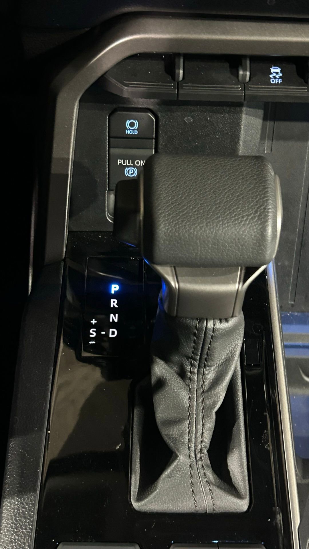 Used 2024 Toyota Tundra SR5 w/ SR5 Premium Package image 72