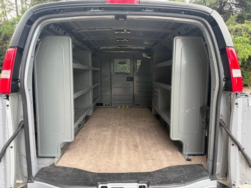 Used 2023 GMC Savana 2500 w/ Driver Convenience Package RWD image 8