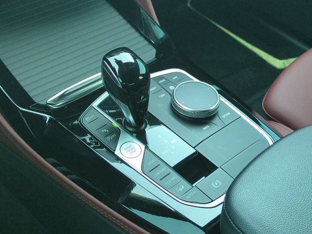 Used 2023 BMW X4 xDrive30i w/ M Sport Package AWD/4WD image 9