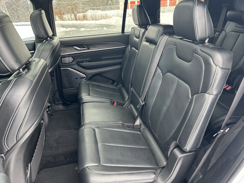 Used 2021 Jeep Grand Cherokee L Overland image 19