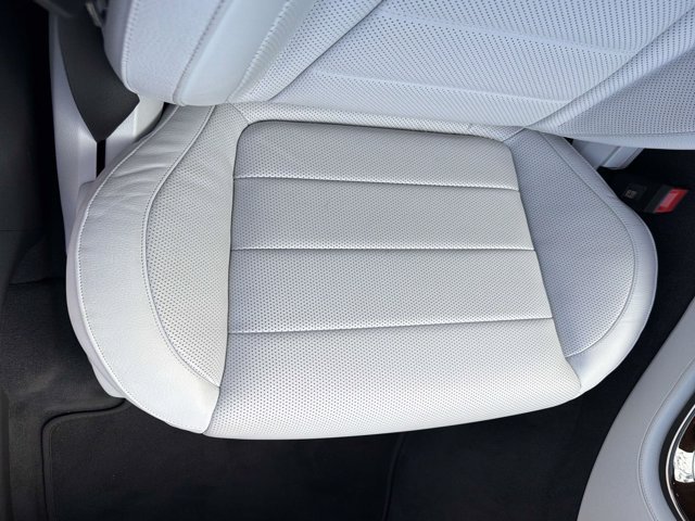 Used 2023 Mercedes-Benz E 350 Sedan image 17