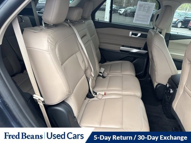 Certified 2022 Ford Explorer XLT w/ Equipment Group 202A AWD/4WD image 14