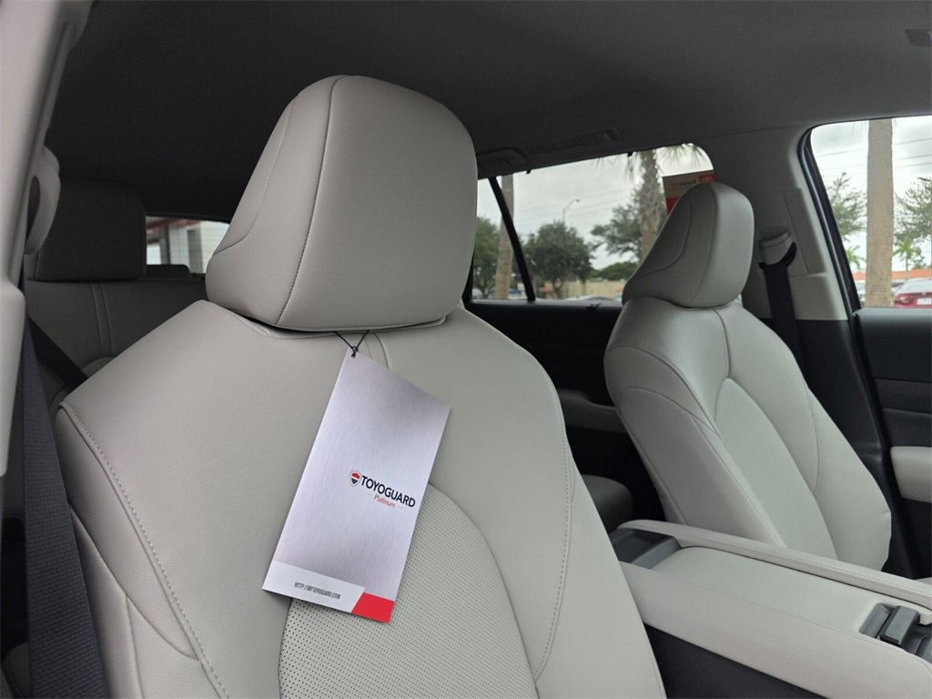New 2026 Toyota Grand Highlander XLE image 15