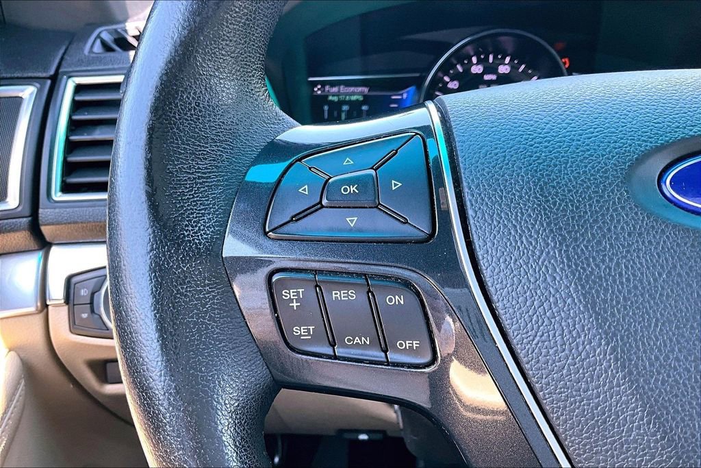 Used 2016 Ford Explorer Limited FWD image 19