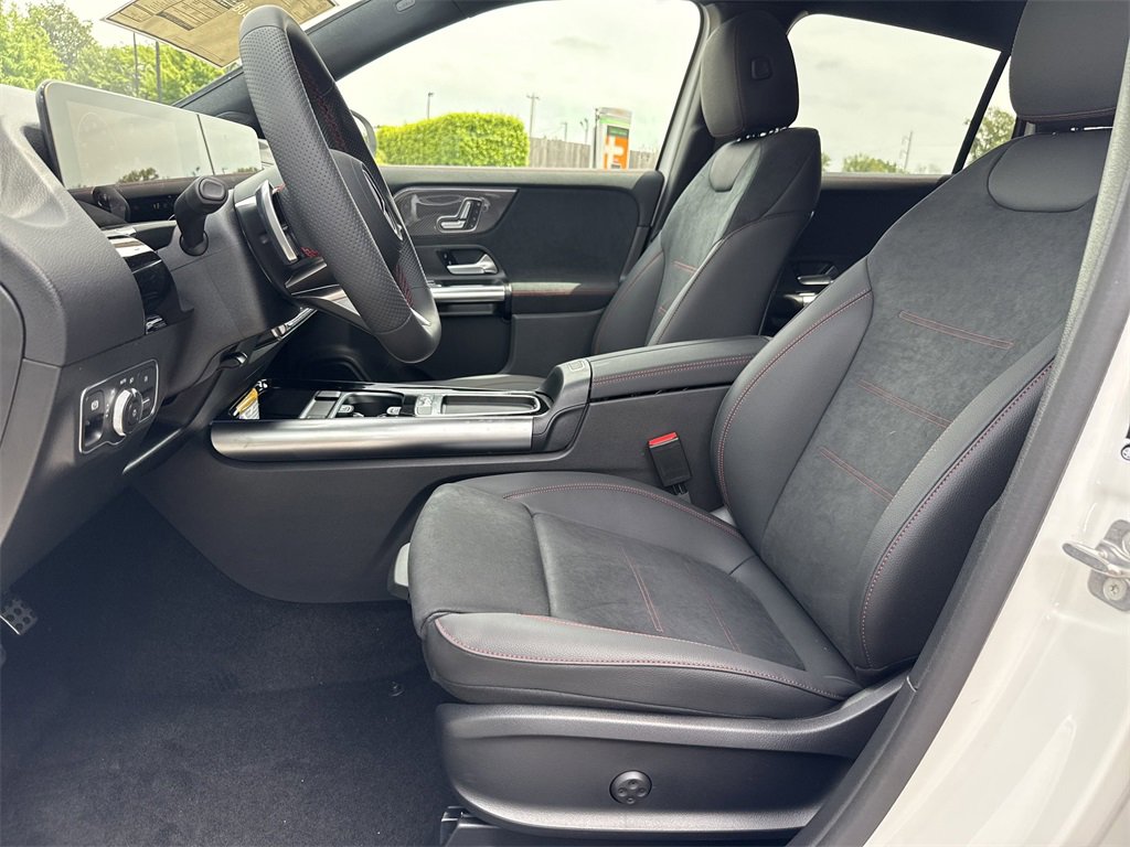 New 2025 Mercedes-Benz GLA 250 image 11