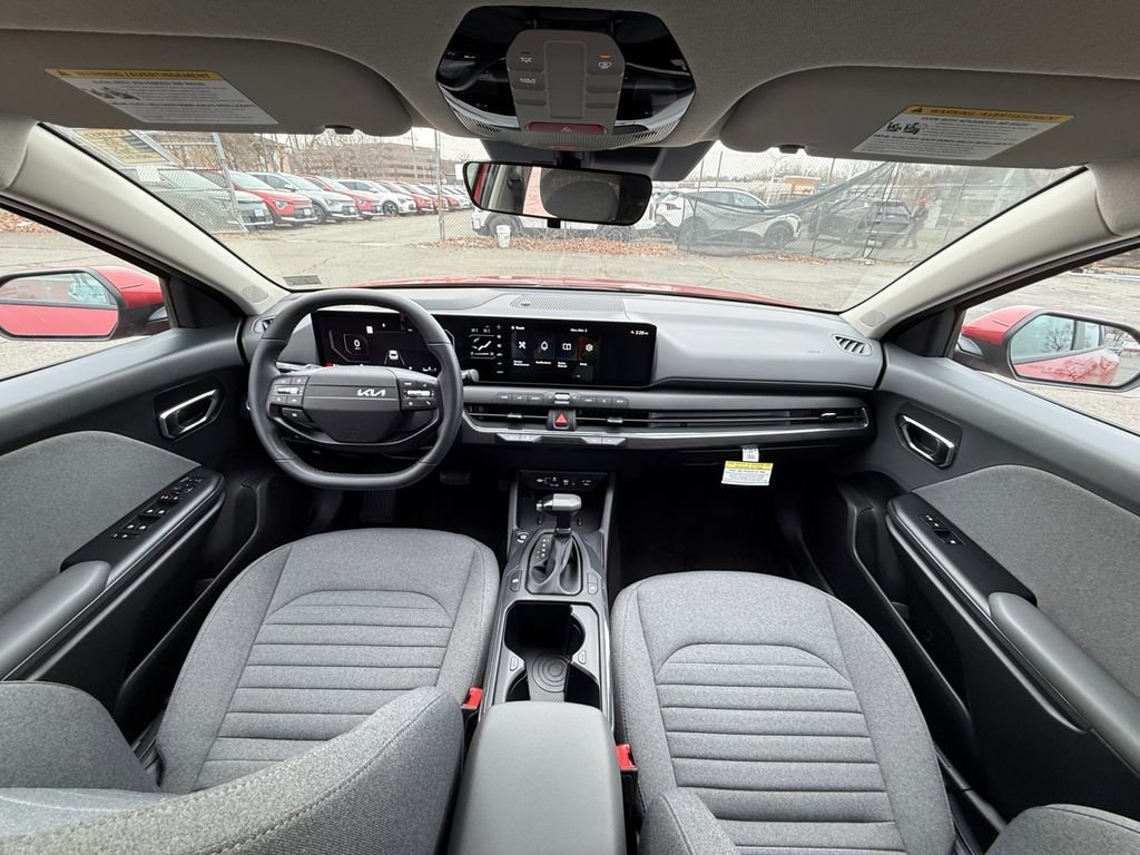 Certified 2025 Kia K4 EX image 22