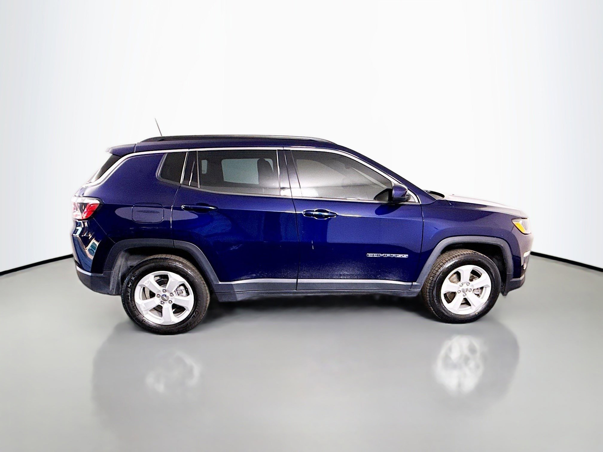 Used 2020 Jeep Compass Latitude w/ Popular Equipment Group image 11