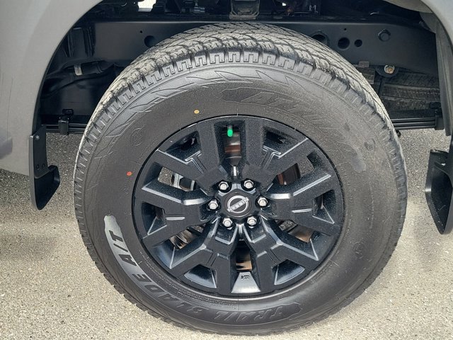 Used 2023 Nissan Frontier SV w/ Midnight Edition Package image 12