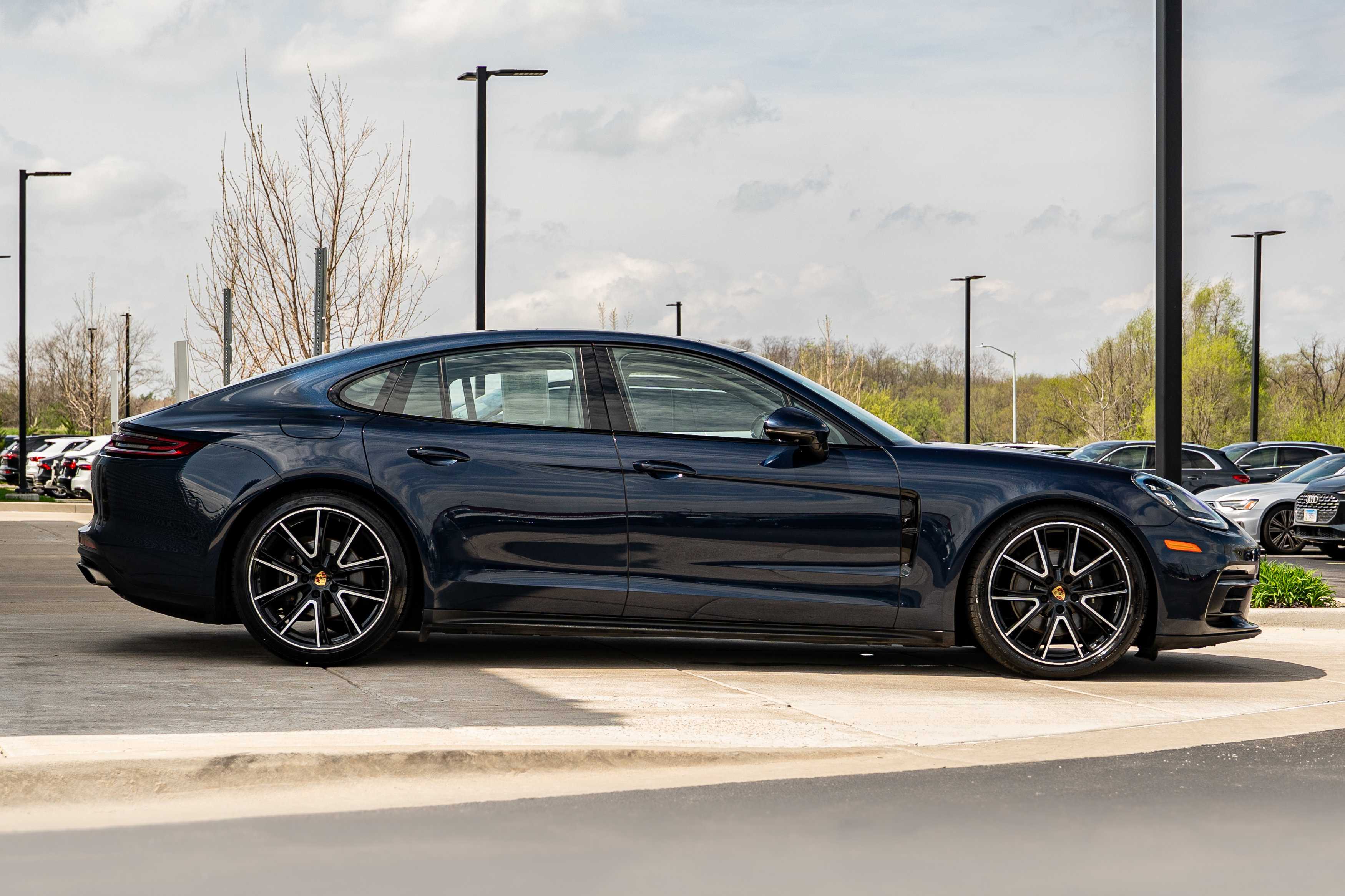 Used 2020 Porsche Panamera 4 AWD/4WD image 3