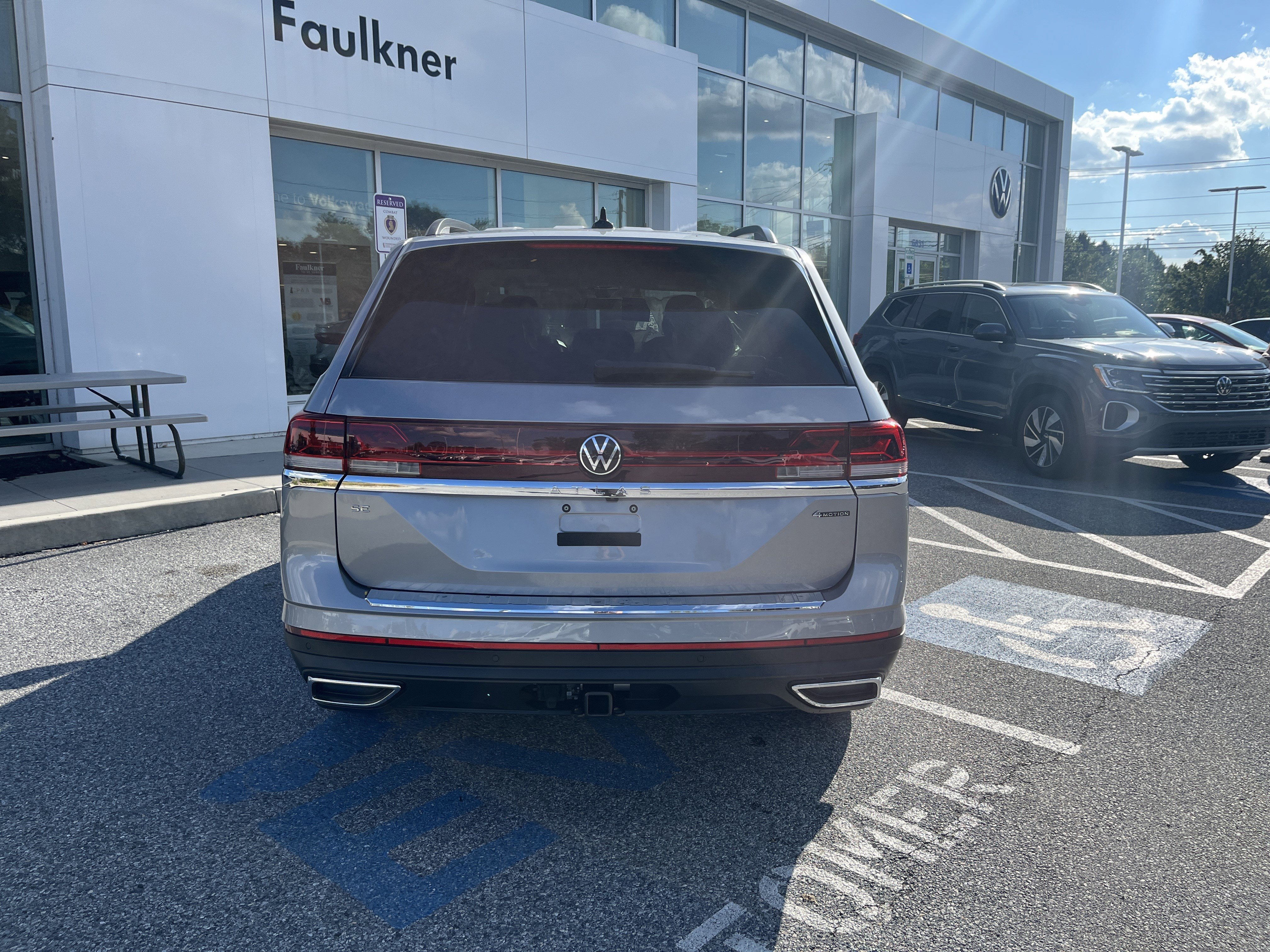 New 2026 Volkswagen Atlas SE image 6