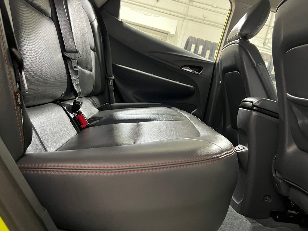 Used 2019 Chevrolet Bolt Premier w/ Infotainment Package image 29