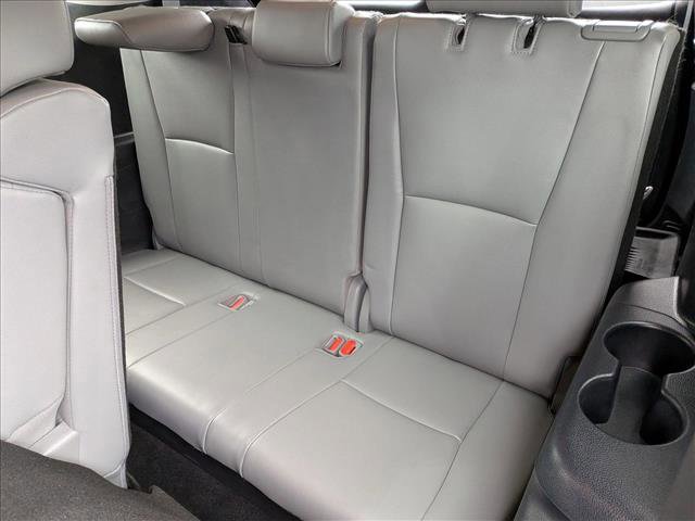 Used 2022 Toyota Highlander XLE AWD/4WD image 20