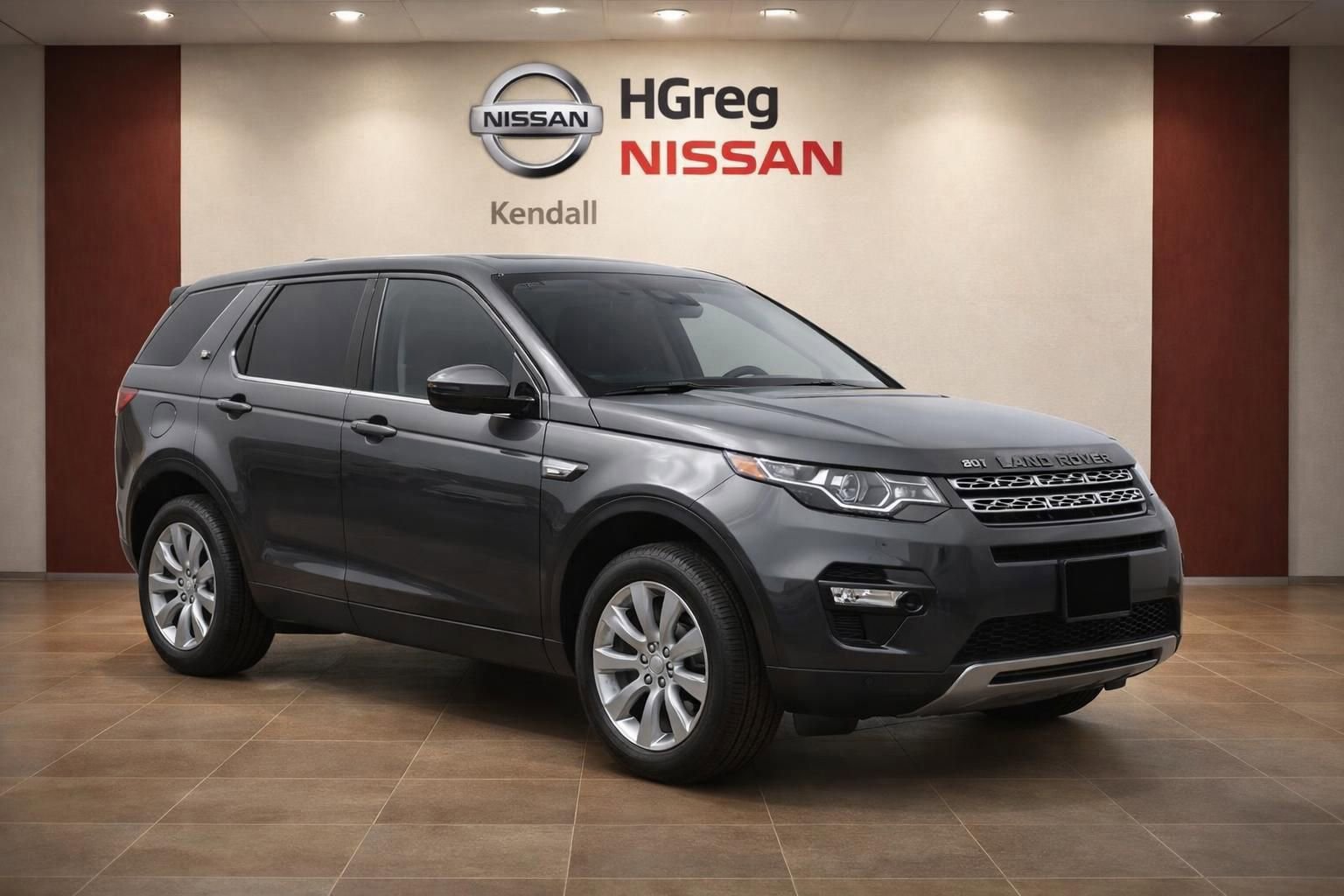 Used 2017 Land Rover Discovery Sport HSE AWD/4WD image 5