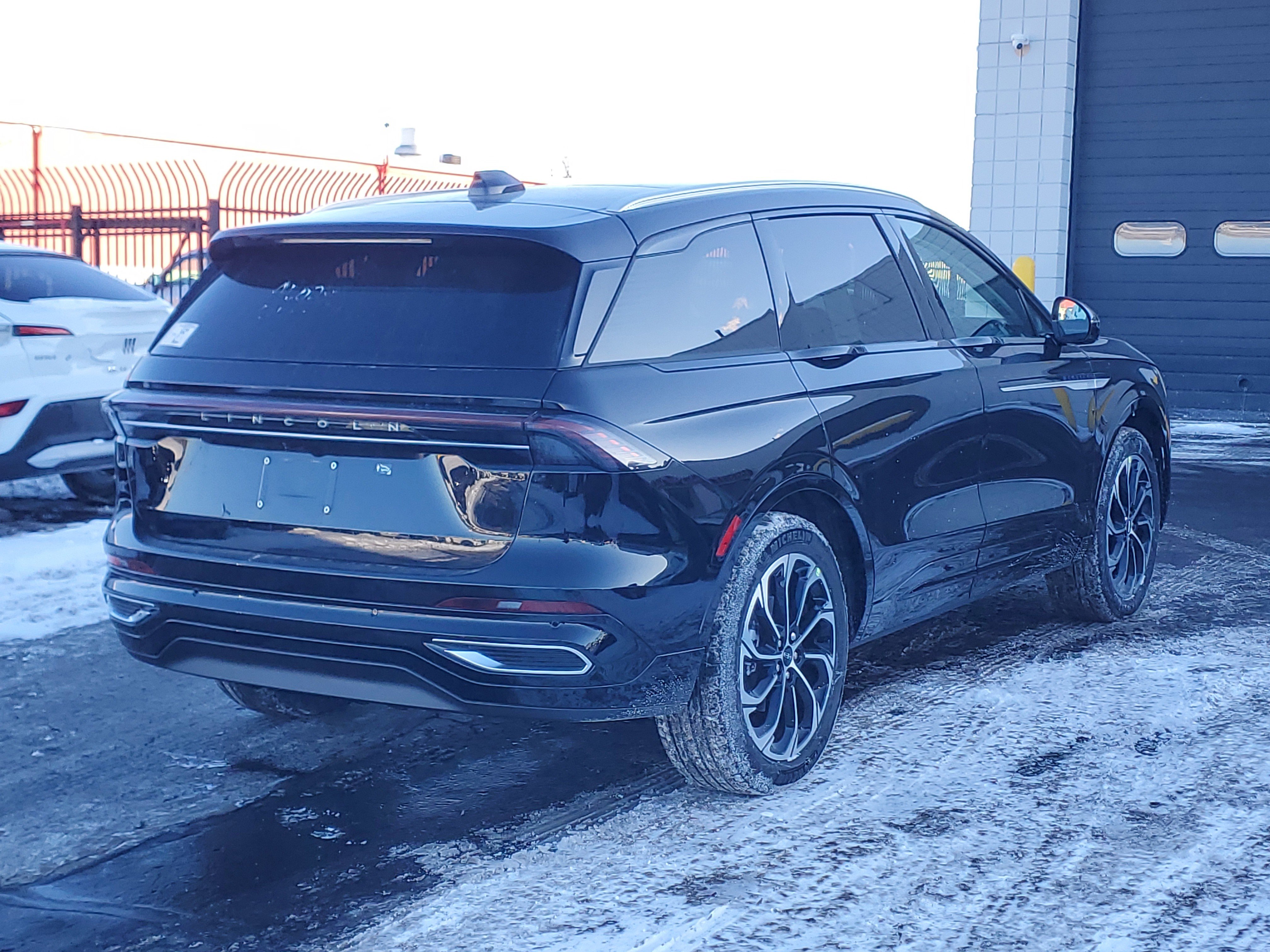 New 2026 Lincoln Nautilus Reserve image 4