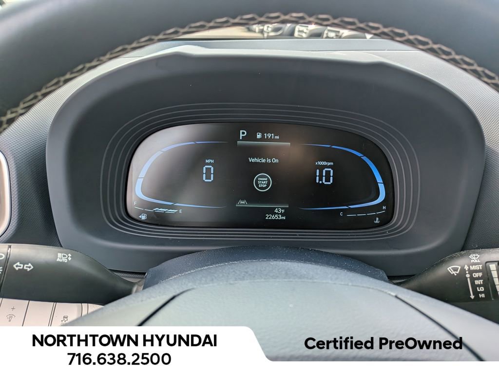 Used 2023 Hyundai Venue Limited image 9