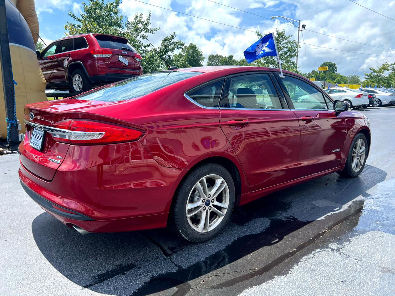 Used 2018 Ford Fusion SE image 5