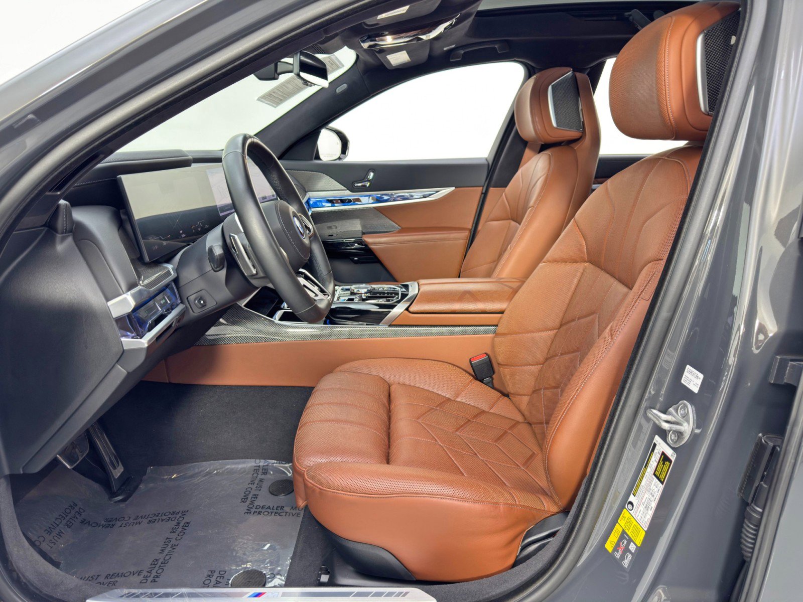 Used 2023 BMW i7 xDrive60 image 17