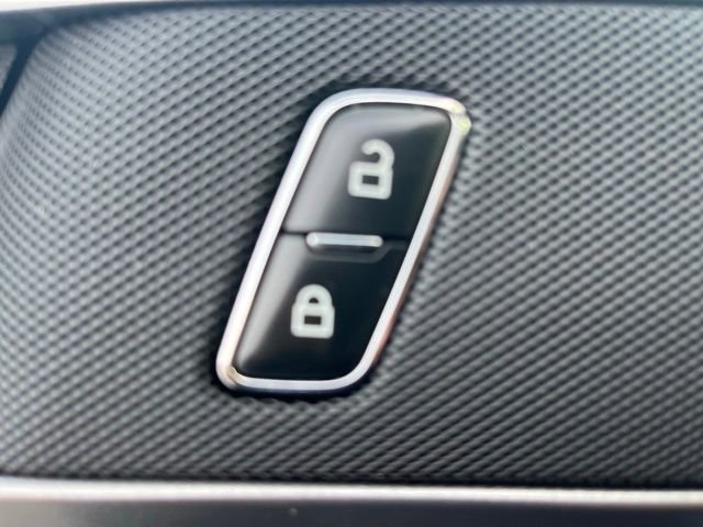 Used 2020 Ford Fusion S FWD image 11