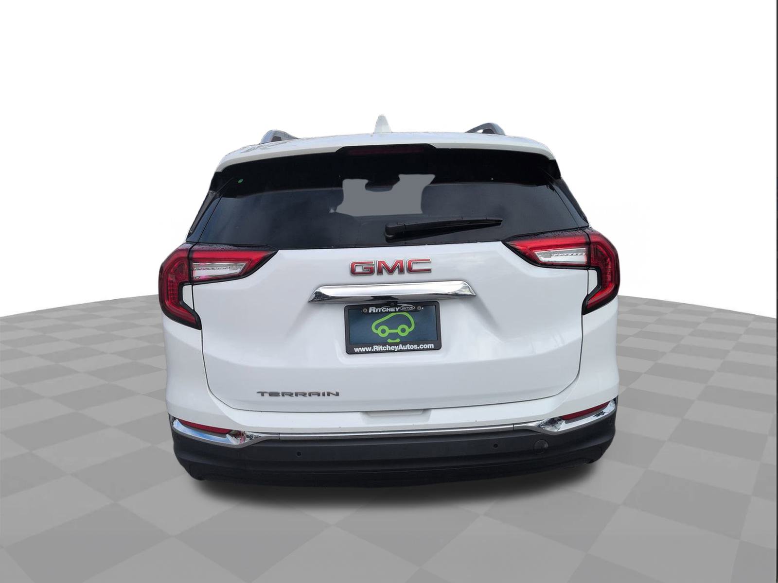 Certified 2022 GMC Terrain SLT w/ Tech Package image 12