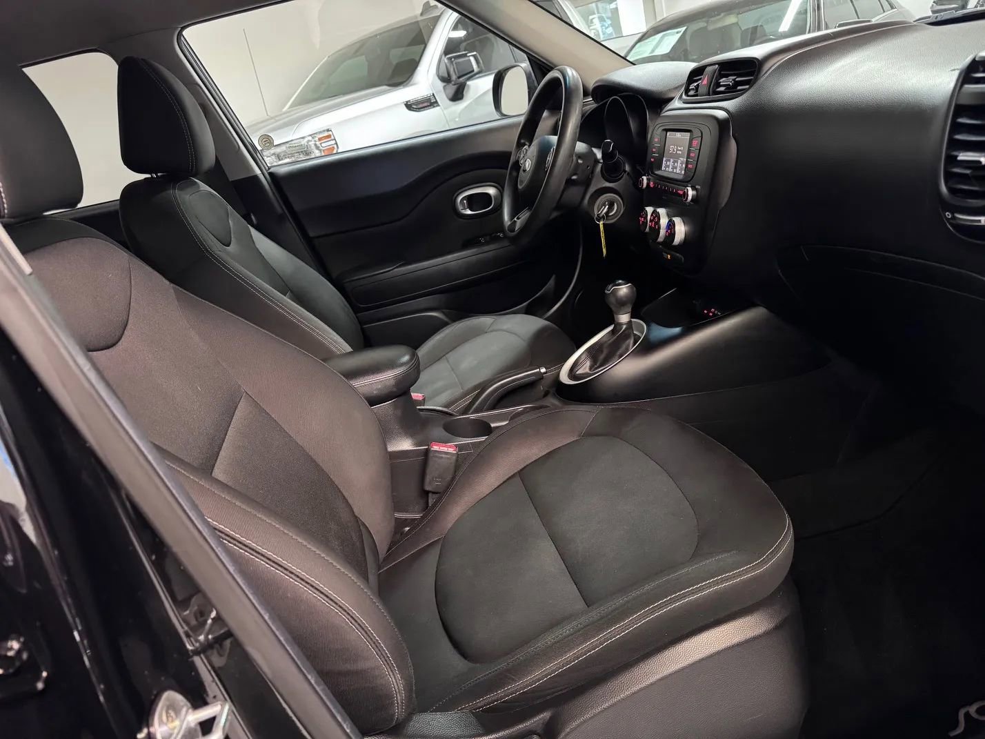 Used 2017 Kia Soul image 16