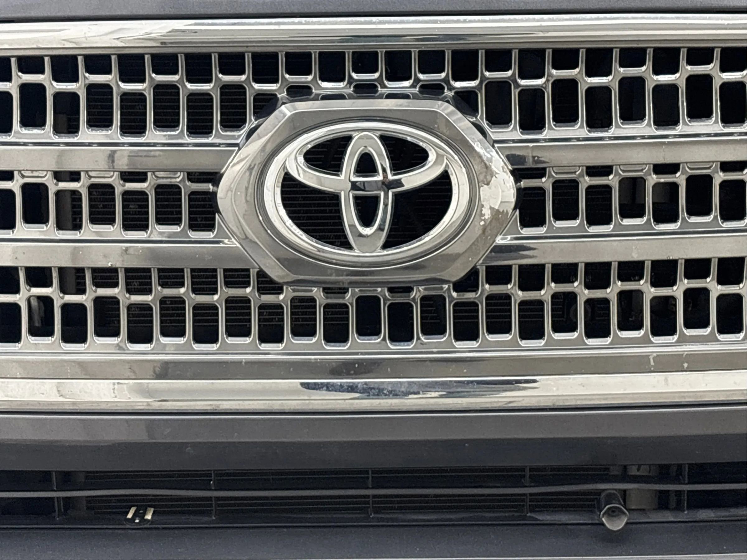 Used 2017 Toyota Tacoma TRD Off-Road w/ Tow Package image 34