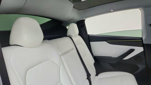 Used 2026 Tesla Model Y Performance AWD/4WD image 25