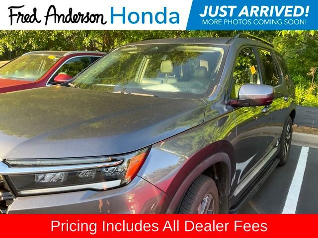 Used 2023 Honda Pilot Touring image 11