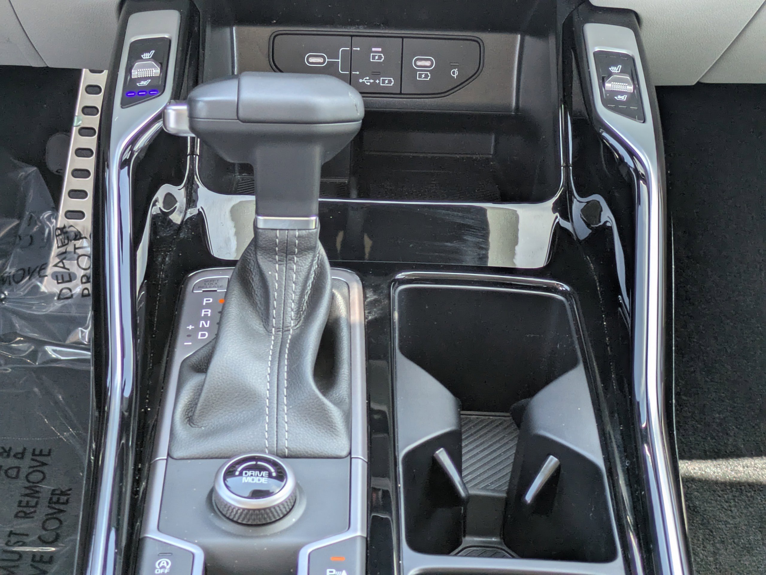 Used 2025 Kia Sorento SX FWD image 19