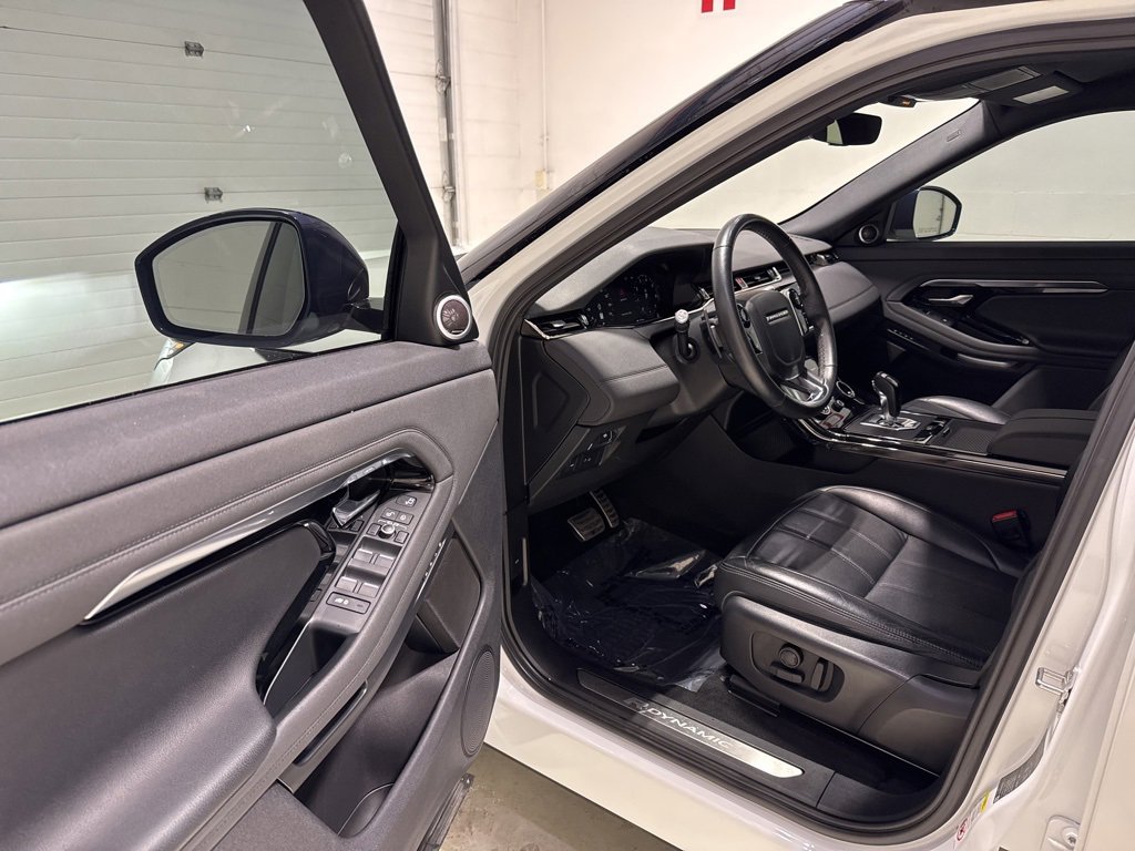 Used 2020 Land Rover Range Rover Evoque R-Dynamic SE image 10