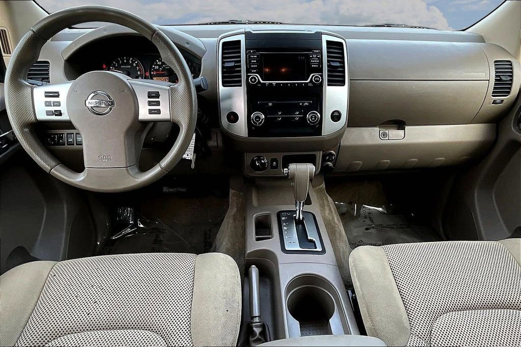 Used 2018 Nissan Frontier SV AWD/4WD image 10