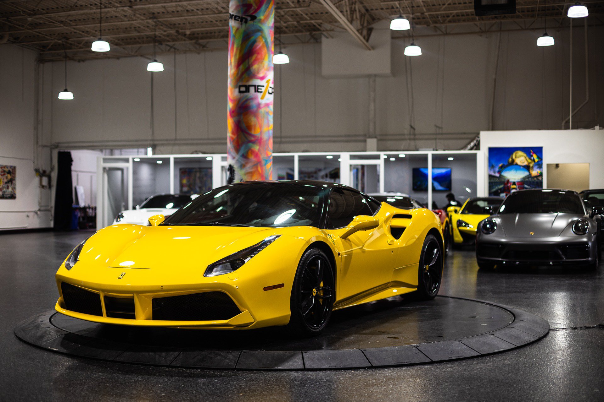 Used 2018 Ferrari 488 GTB RWD image 14