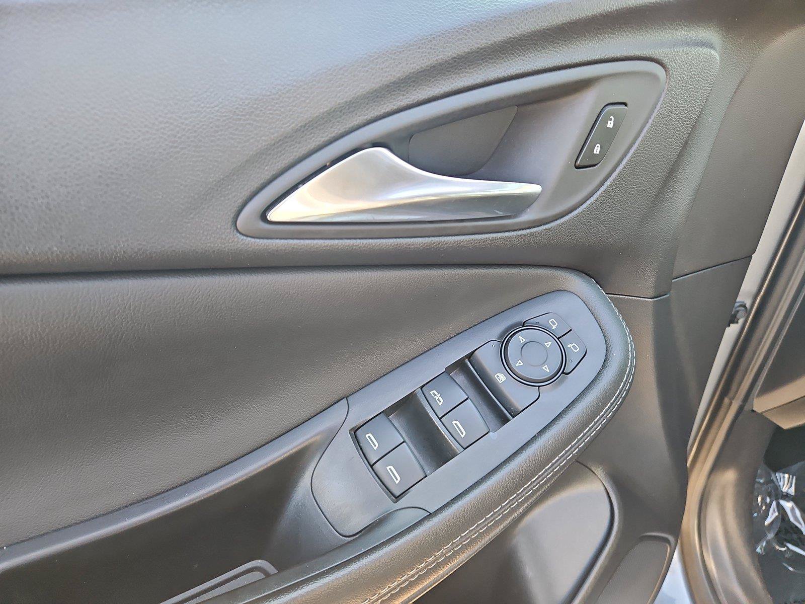 Used 2024 Buick Encore GX Sport Touring FWD image 20