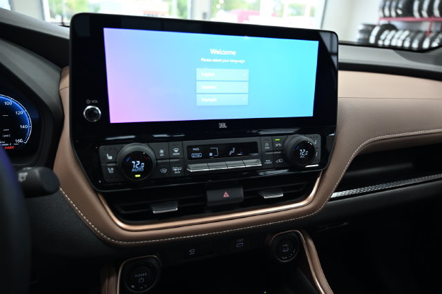 Certified 2026 Toyota Grand Highlander AWD Hybrid image 16