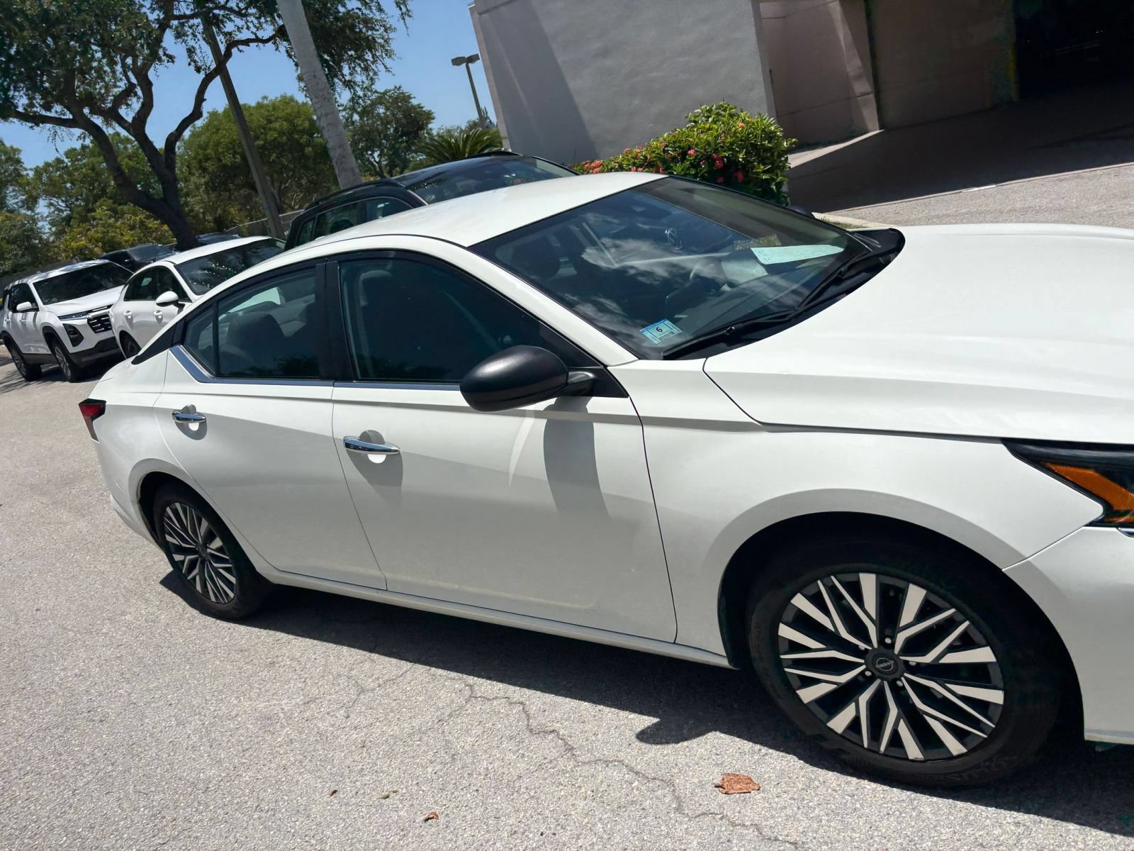 Used 2025 Nissan Altima 2.5 SV FWD image 20