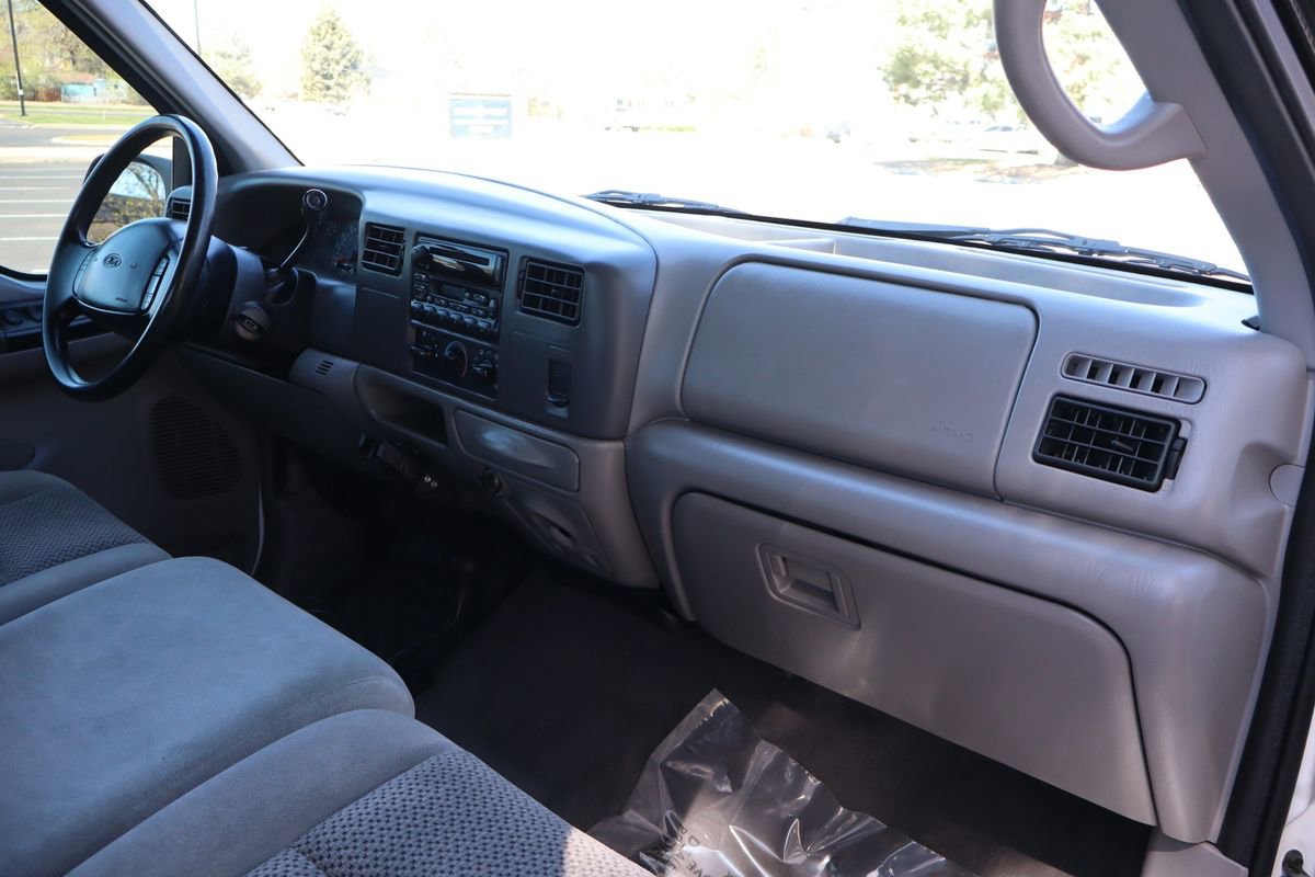 Used 2001 Ford F250 XL AWD/4WD image 17